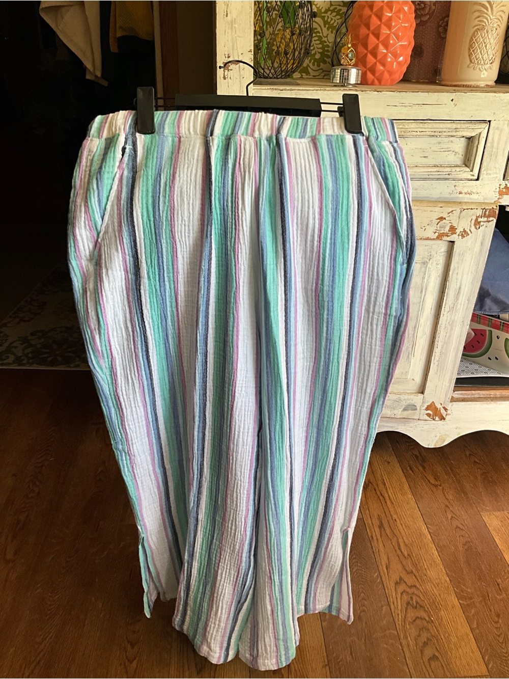 Escape size medium pants